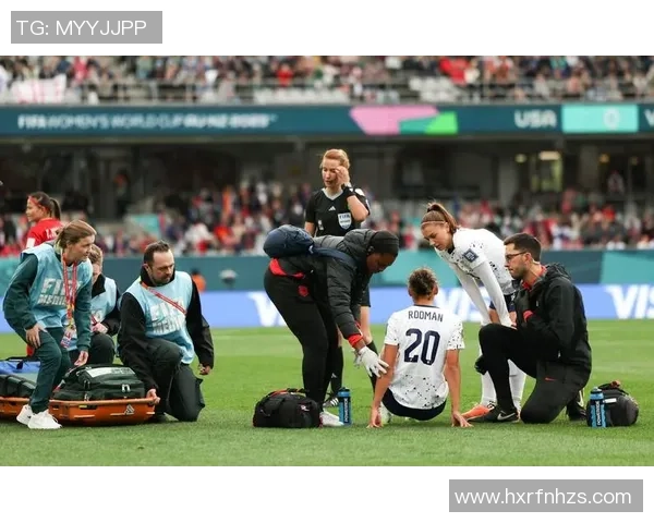 足球球星神奇转身技术集锦，精彩瞬间带你领略顶级球员的绝妙技巧