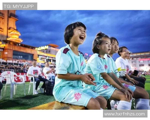 巴西足球明星风采展示：足坛传奇人物的精彩瞬间